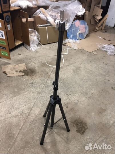 Штатив для учебной головы напольный (тренога)