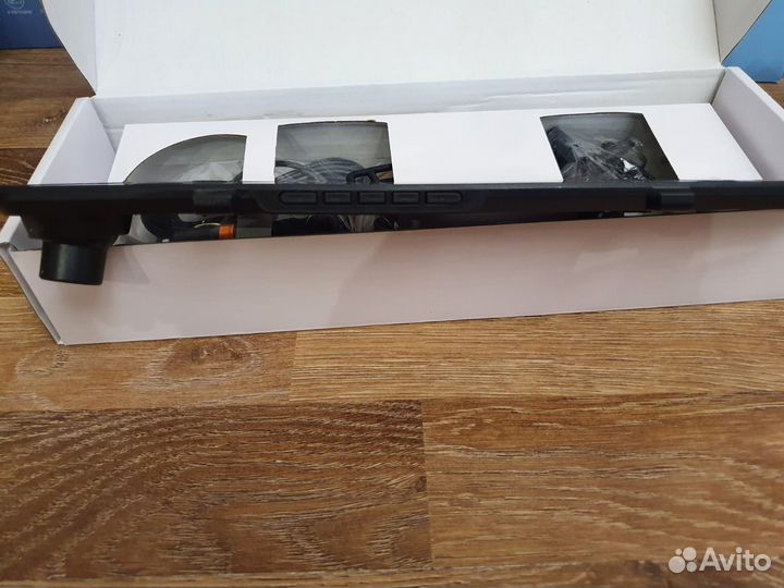 Видеорегистратор на зеркало заднего вида