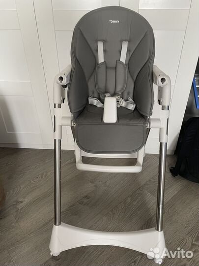 Стульчик для кормления tommy bon appetit