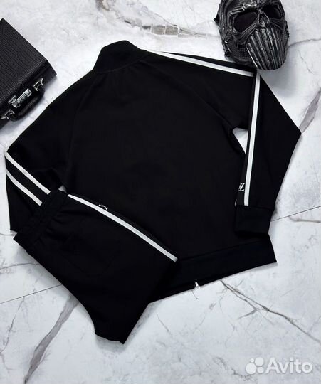 Спортивный костюм Louis Vuitton