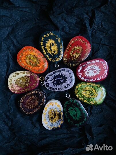 Ведьмин глаз оберег от бед