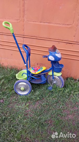 Велосипед детский трёхколёсный с ручкой
