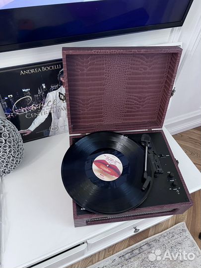 Виниловый проигрыватель crosley