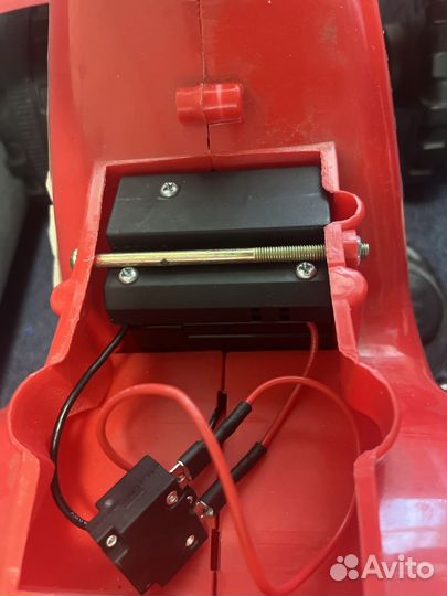 Квадроцикл детский педальный на аккумуляторе