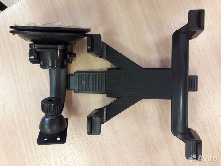 Подставка для планшета в авто