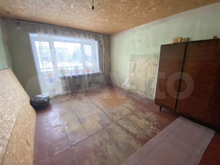 3-к. квартира, 64 м², 1/3 эт.