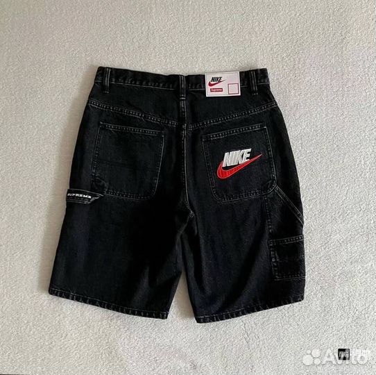 Шорты Nike x Supreme