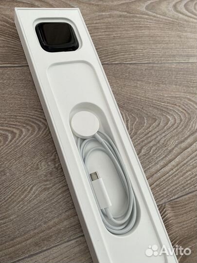 Продам Apple Watch