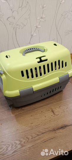 Переноска для собак и кошек