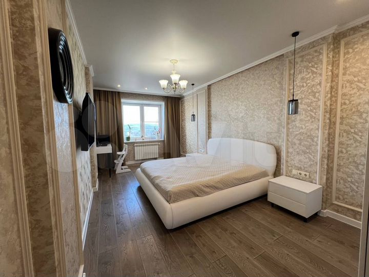 3-к. квартира, 100 м², 16/16 эт.