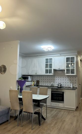 2-к. квартира, 50,2 м², 1/25 эт.