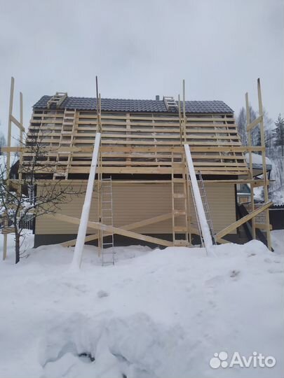 Бригада строителей