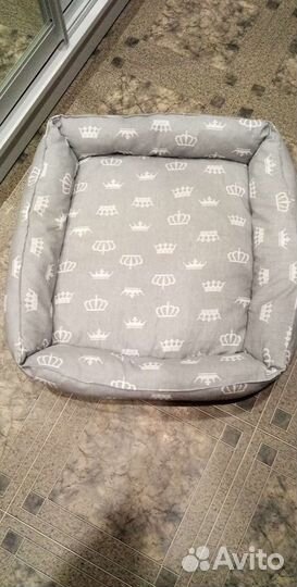 Лежанка для кошек новая