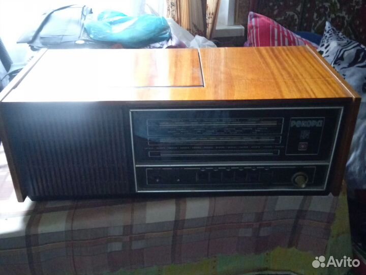 Радиола с пластинками СССР