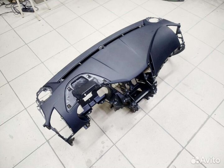 Торпедо панель airbag Hyundai Sonata VI (YF)