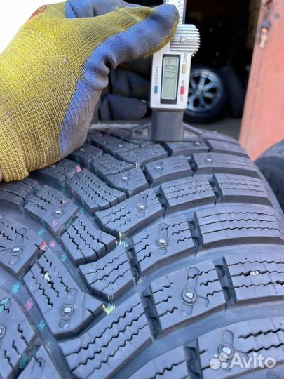 Continental IceContact 3 235/55 R19 105T