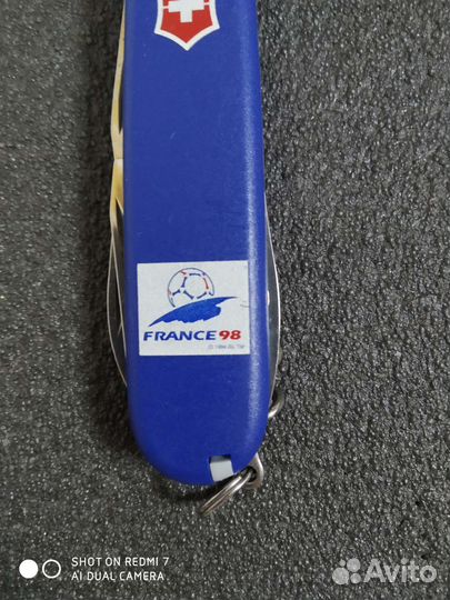 Нож складной швейцарский