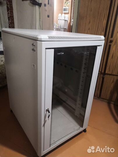 Серверный шкаф