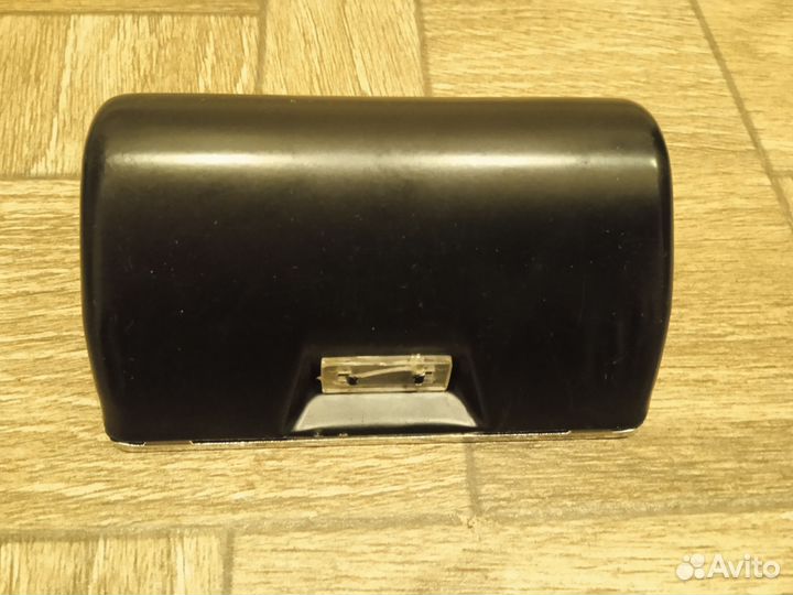 Внутренняя часть передней пепельницы Audi 200 C3