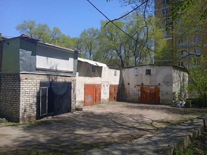 Гараж, > 30 м²