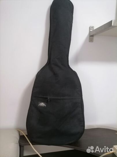 Гитара шестиструнная