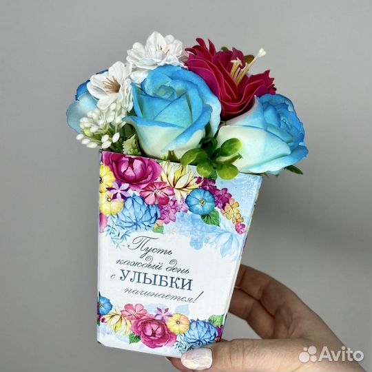 Мыльные цветы в коробке