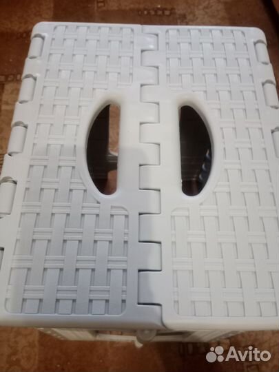 Табурет пластиковый