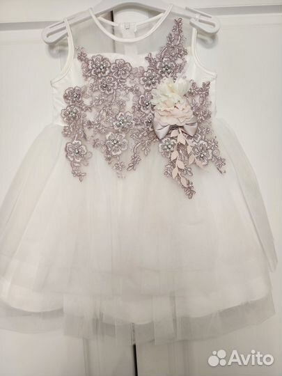 Платье праздничное на девочку, размер 92-98