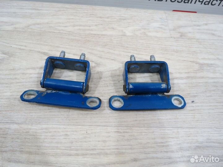 Петля багажника Kia Sportage 3 SL