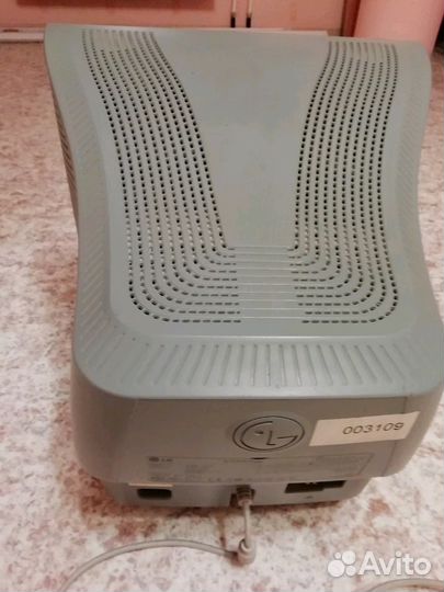 Монитор LG flatron F700P 17