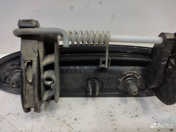 Ручка двери передняя правая Renault Logan 1