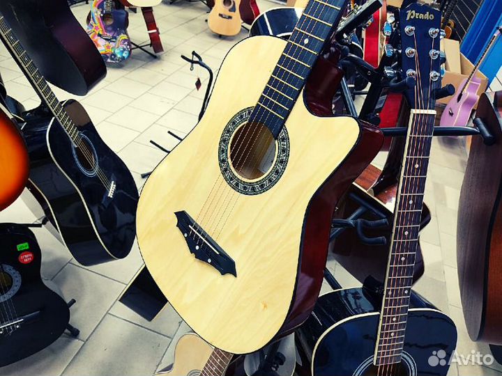 Акустическая гитара новая