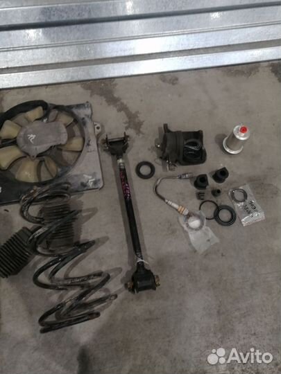 Запчасти на Карину 2001 года