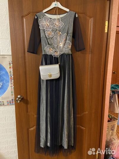 Вечернее платье