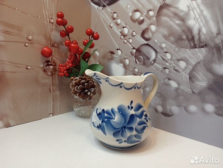 Молочник. Гжель