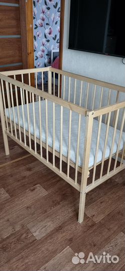 Детская кроватка