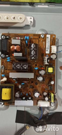 Разбор LG 32LN536V