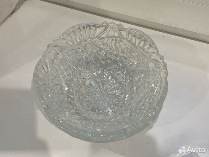 Хрустальная конфетница