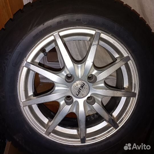 Зимняя резина на литых дисках