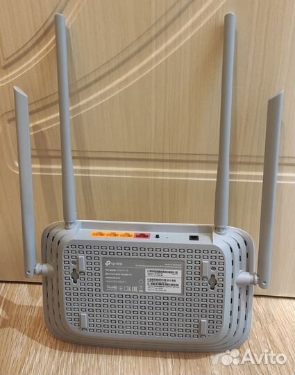 Гигабитный Wi-Fi роутер D-Link DIR-825