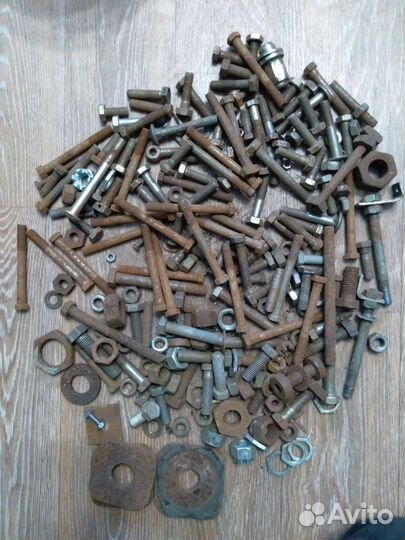 Болты стальные