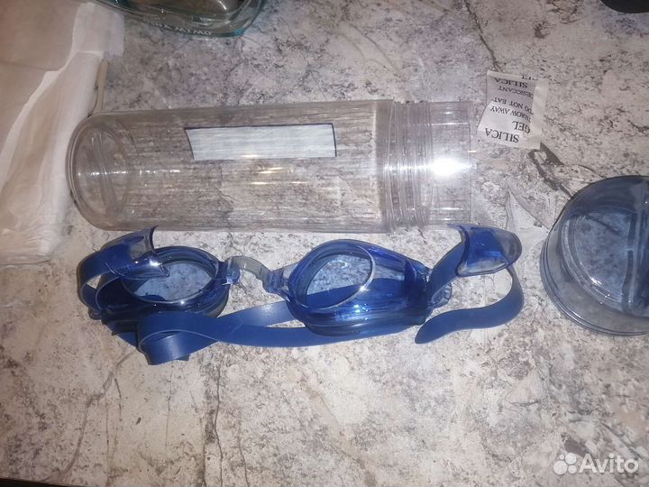 Очки для плаваниия