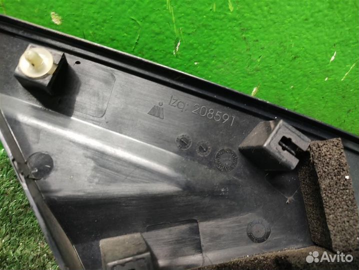 Накладка крыла переднего левого Honda Civic 5D (F