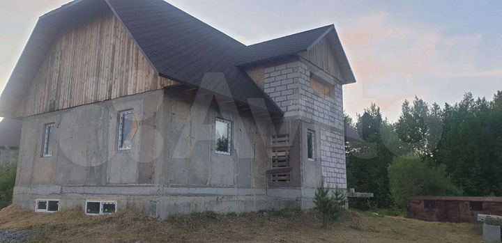 Дом 300 м² на участке 12 сот.