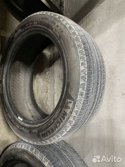 Michelin Latitude Tour HP 235/55 R19