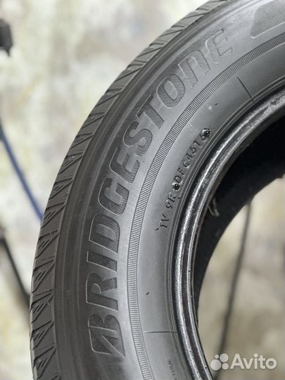 Bridgestone Ecopia EP850 245/65 R17