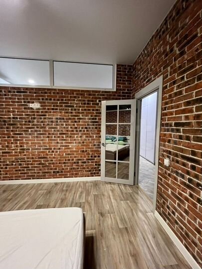 2-к. квартира, 74 м², 1/2 эт.