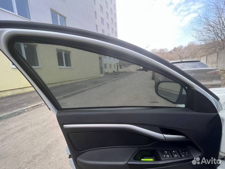 Автомобильные шторки