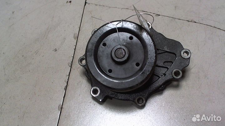 Насос водяной Lexus IS, 2009