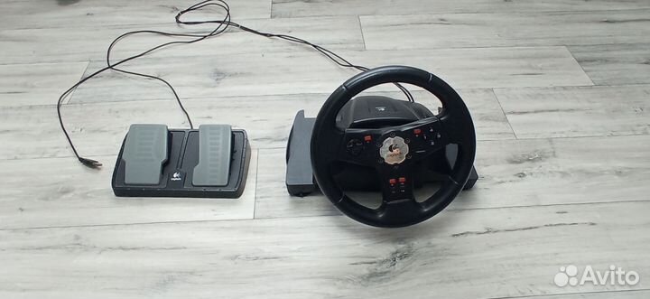 Игровой руль logitech Racing Wheel